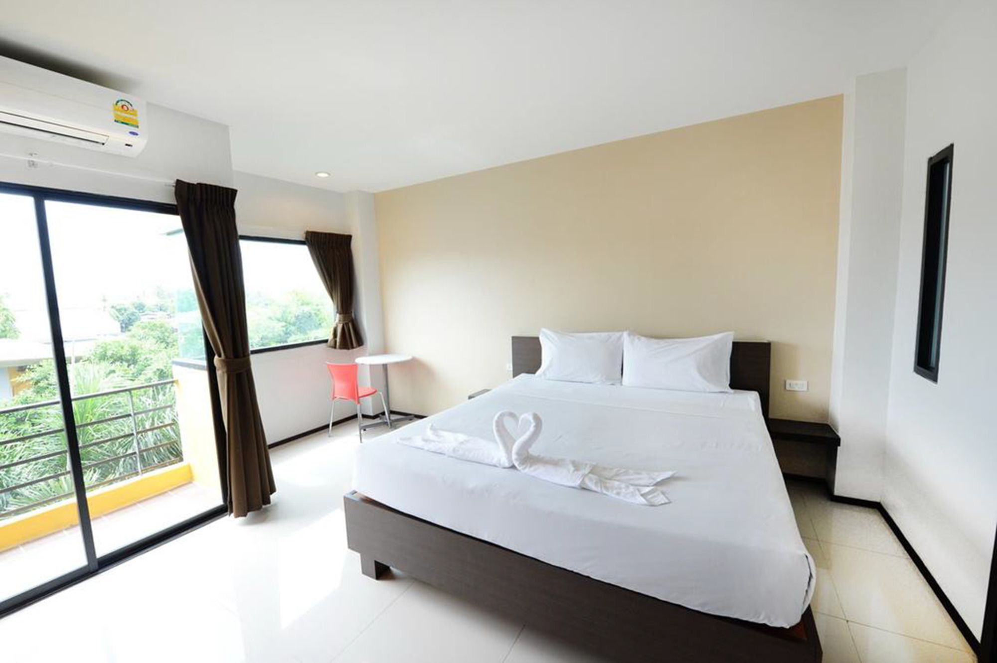 Paradise Resort Ban Nong Pla Lai Kültér fotó