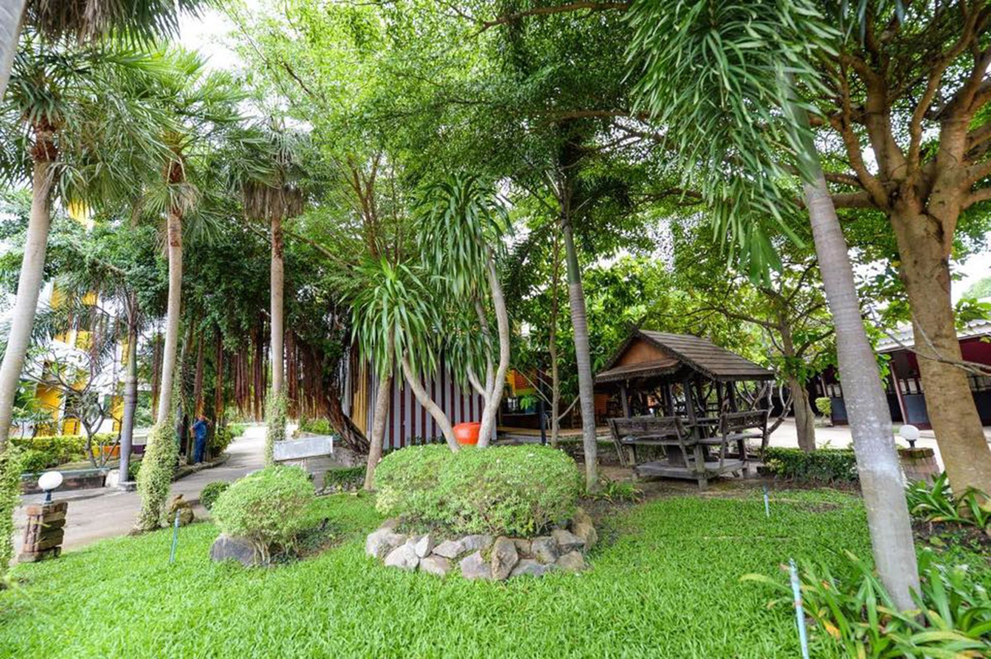Paradise Resort Ban Nong Pla Lai Kültér fotó